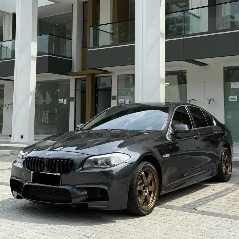 (CASH) BMW F10 528i 2012