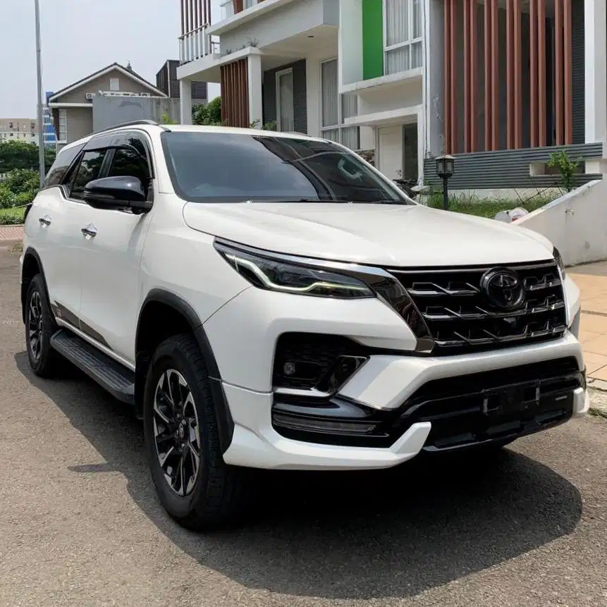 (CASH) Toyota Fortuner VRZ GR 2.8 2022