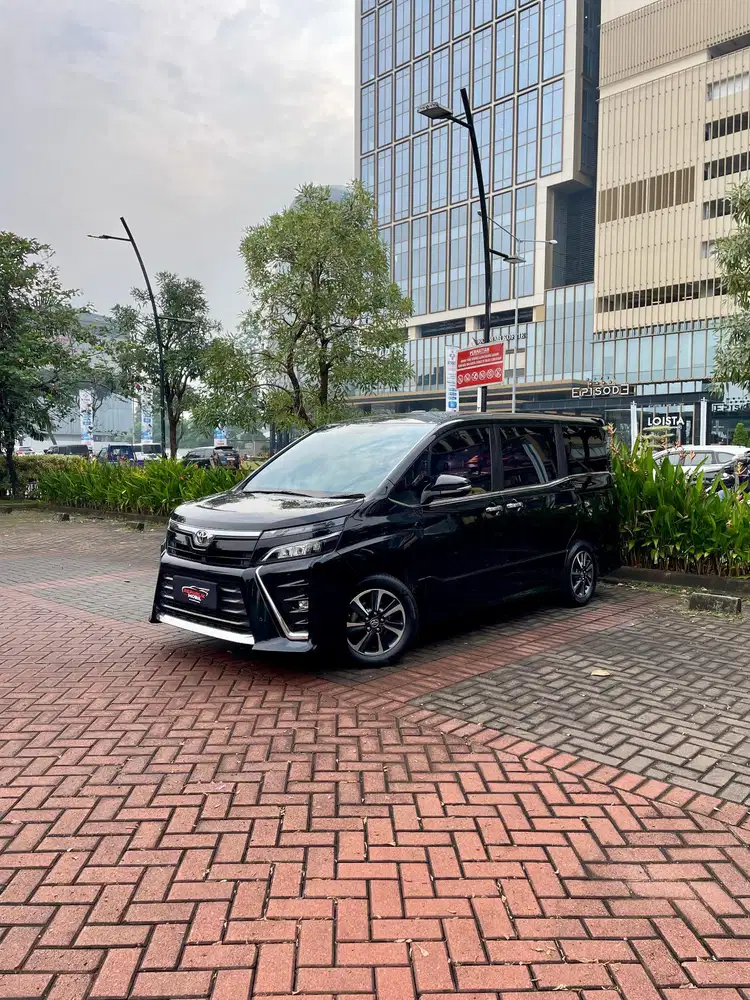 Toyota Voxy 2020 Bensin