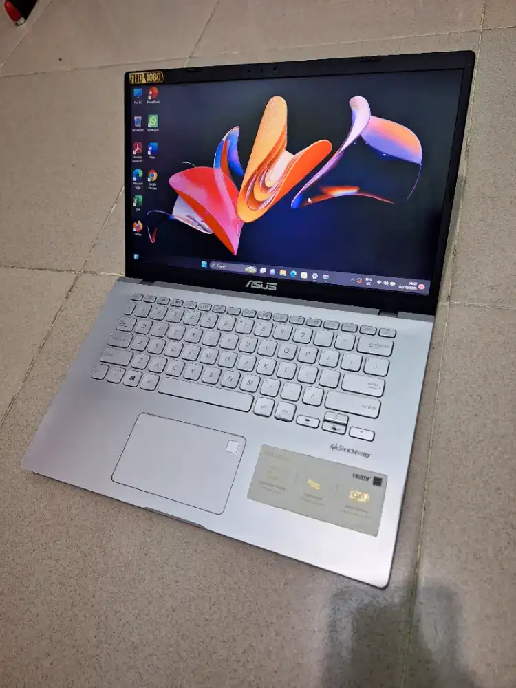Bismillah di jual laptop asus vivobook slim core i5 ram 8gb ssd 512gb