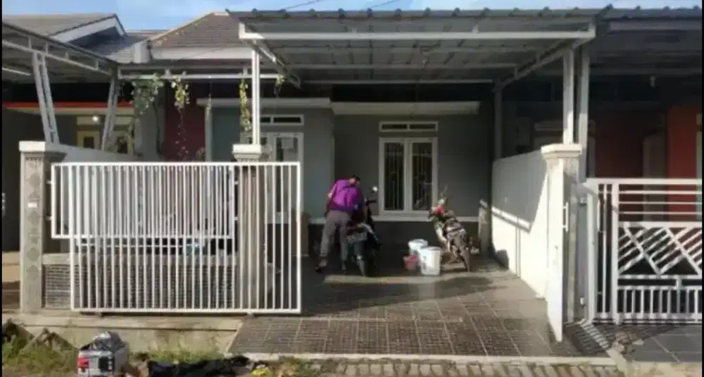 Rumah Dekat Pintu Tol Cikupa