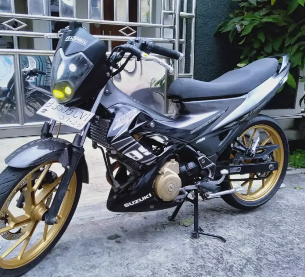 Satria Fu 150 Racing look Terawat kinyis kinyis