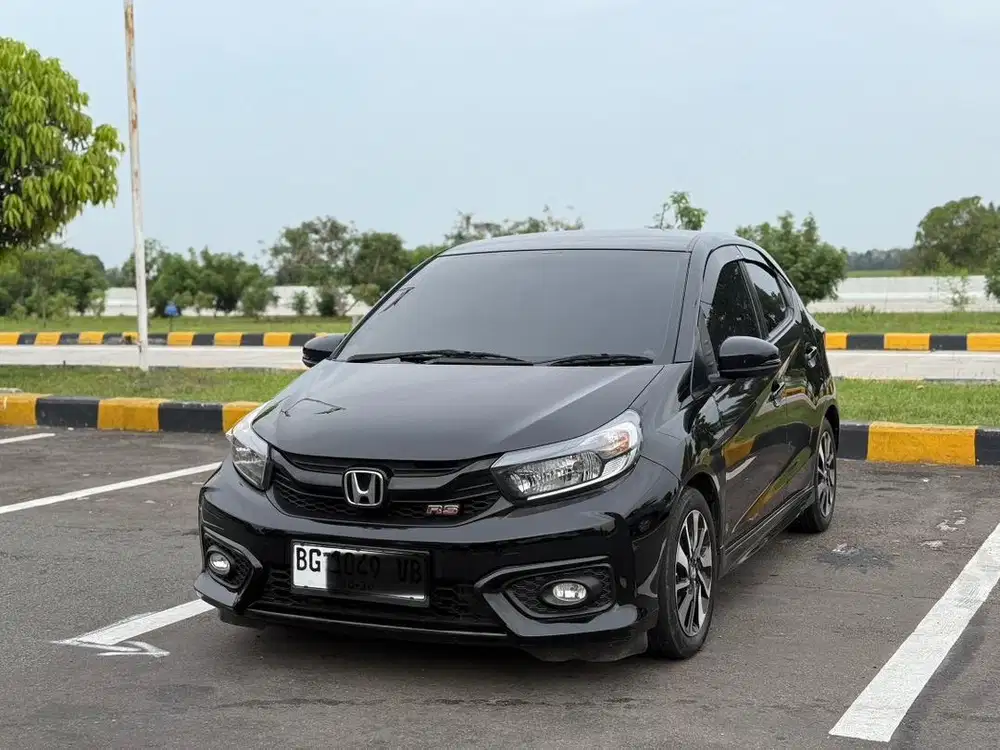 ISTIMEWA DP 10 Honda BRIO RS MATIC 2020 km 29rb Macan