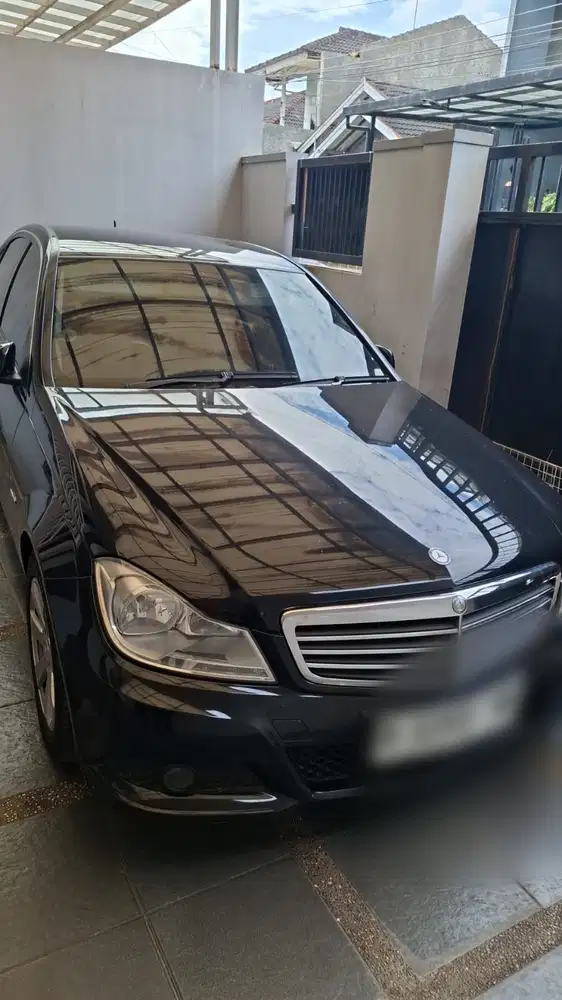 Mercedes-Benz C200 2012 Bensin