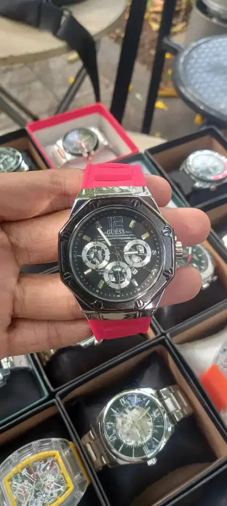 Jam Tangan Pria Guess