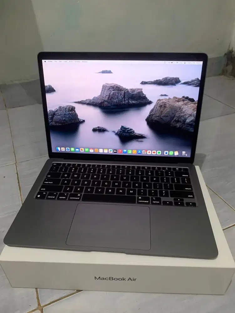 MACBOOK AIR M1 2020
