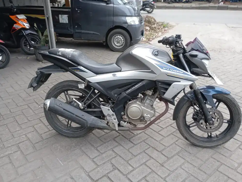 [PROMO OKT] Yamaha Vixion Tahun 2017 Surat Komplit
