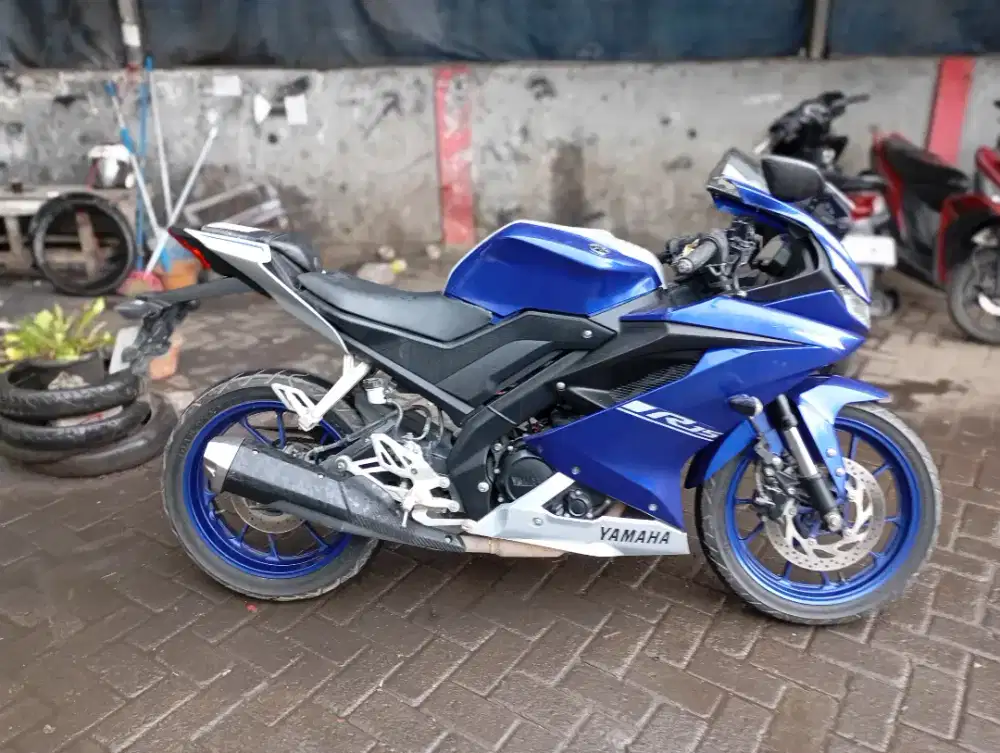 [PROMO OKT] Yamaha R-15 V3 Tahun 2017 Surat Komplit