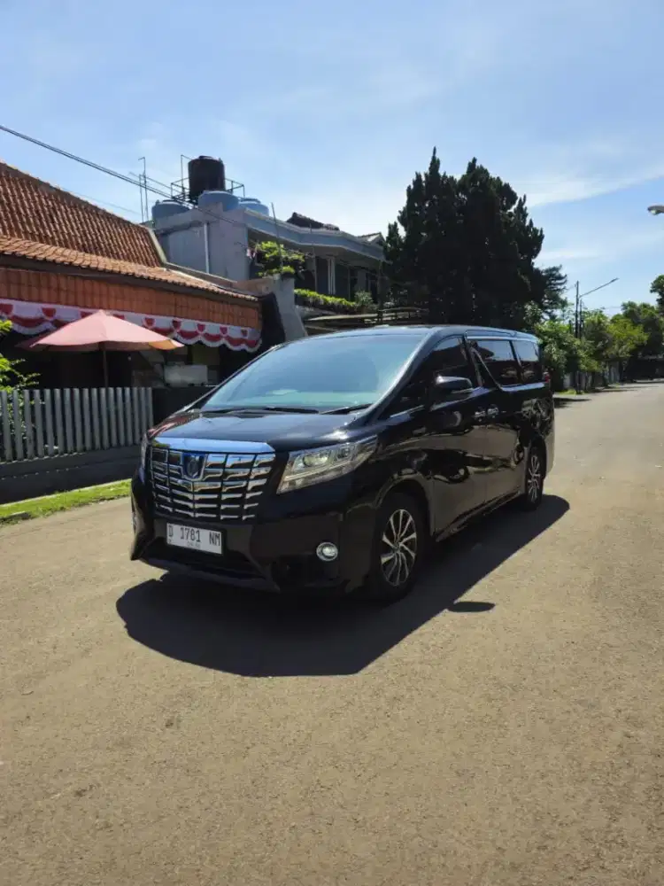 Toyota Alphard pemakaian 2017 NIK 2015
2.5G 4WD Hybrid