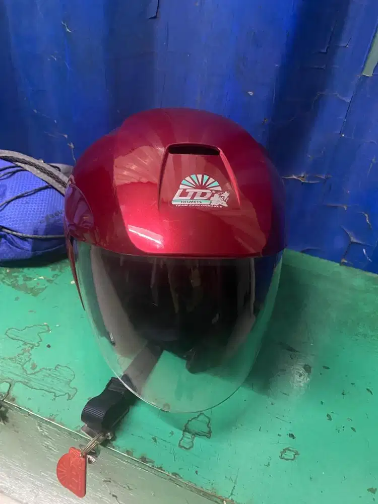 Helm LTD SPORT merah maroon