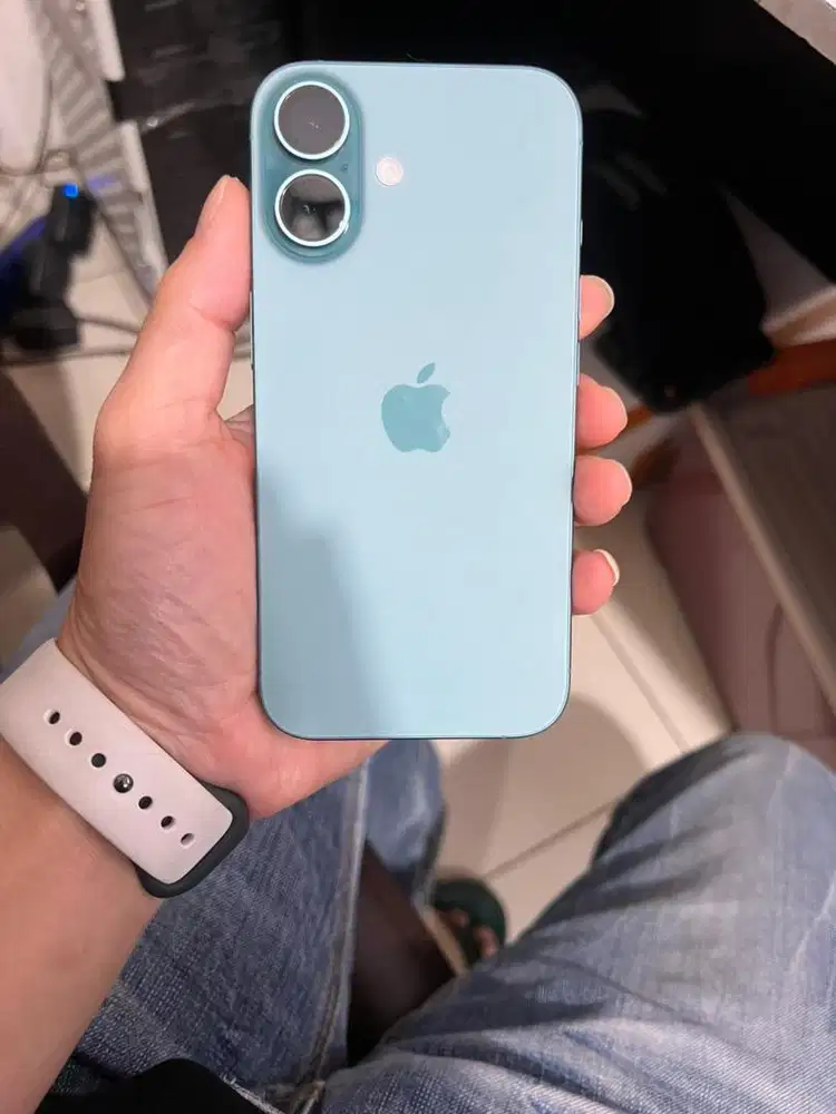 Iphone 16 128 ibox super istimewah seperti baru 10 hari harga net aja
