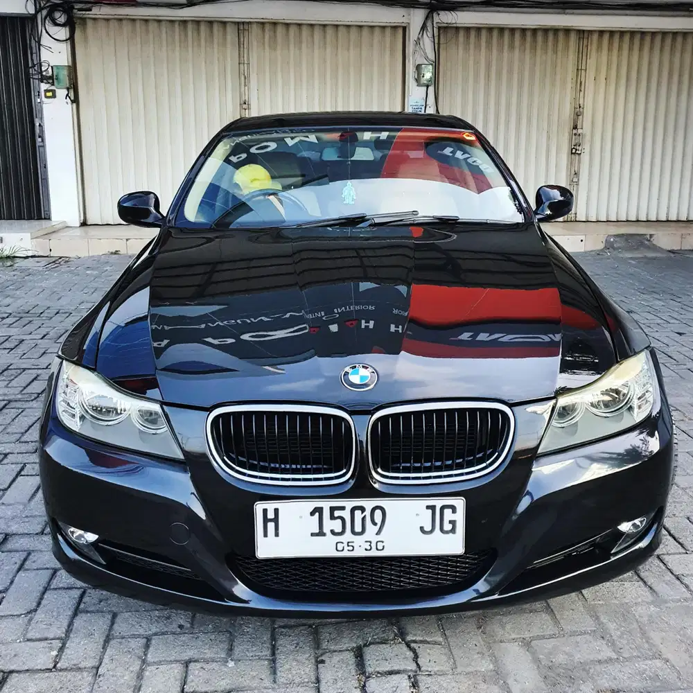 BMW 320i LCI 2010 Facelift Top Condition