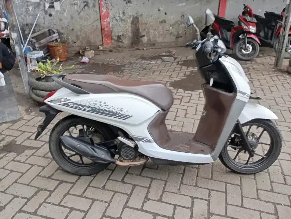 [PROMO OKT] Honda Genio Tahun 2020 Surat Komplit