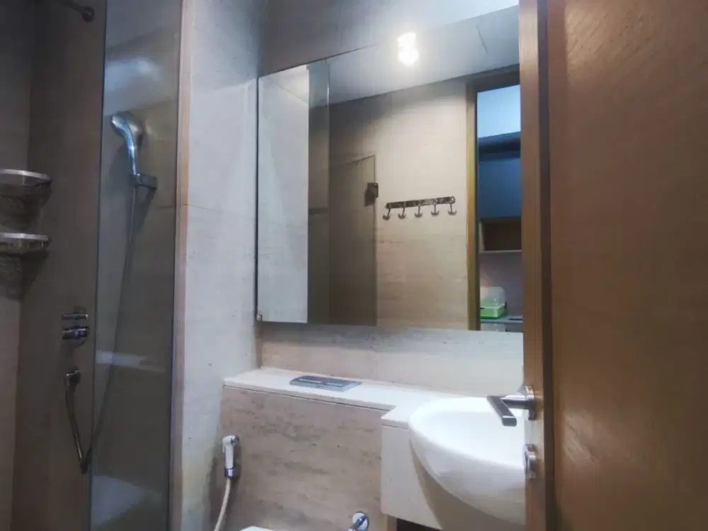 Disewakan Apartemen Taman Anggrek Studio 26 m2 Furnish Termurah View Oke