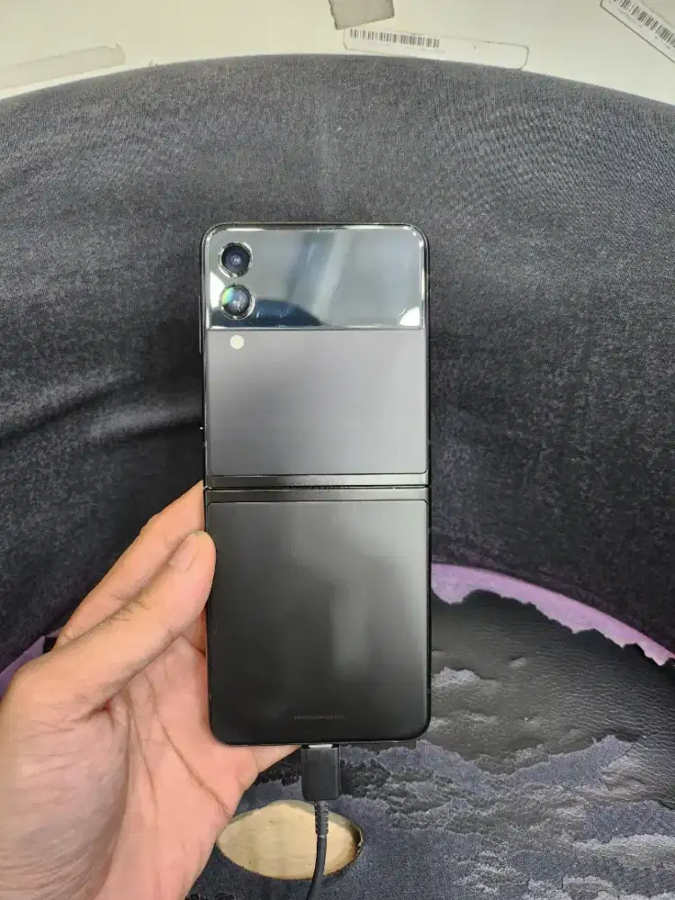 Samsung Z Flip 3 8/128GB SEIN fullset