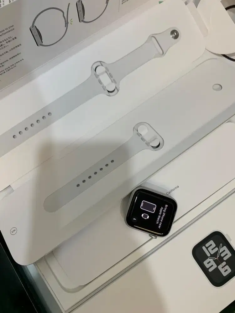 Apple Watch SE 2 44mm iBox likenew