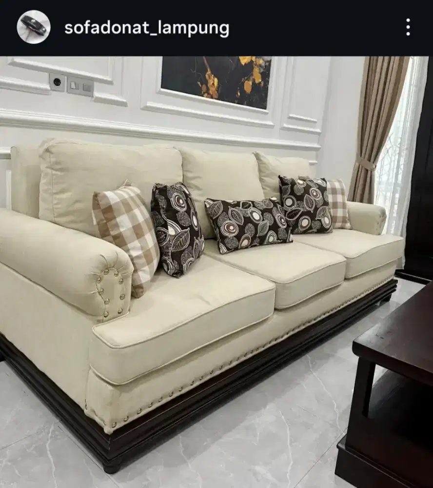 Sofa classic minimalis custom 4+3+meja
Ukuran jumbo
