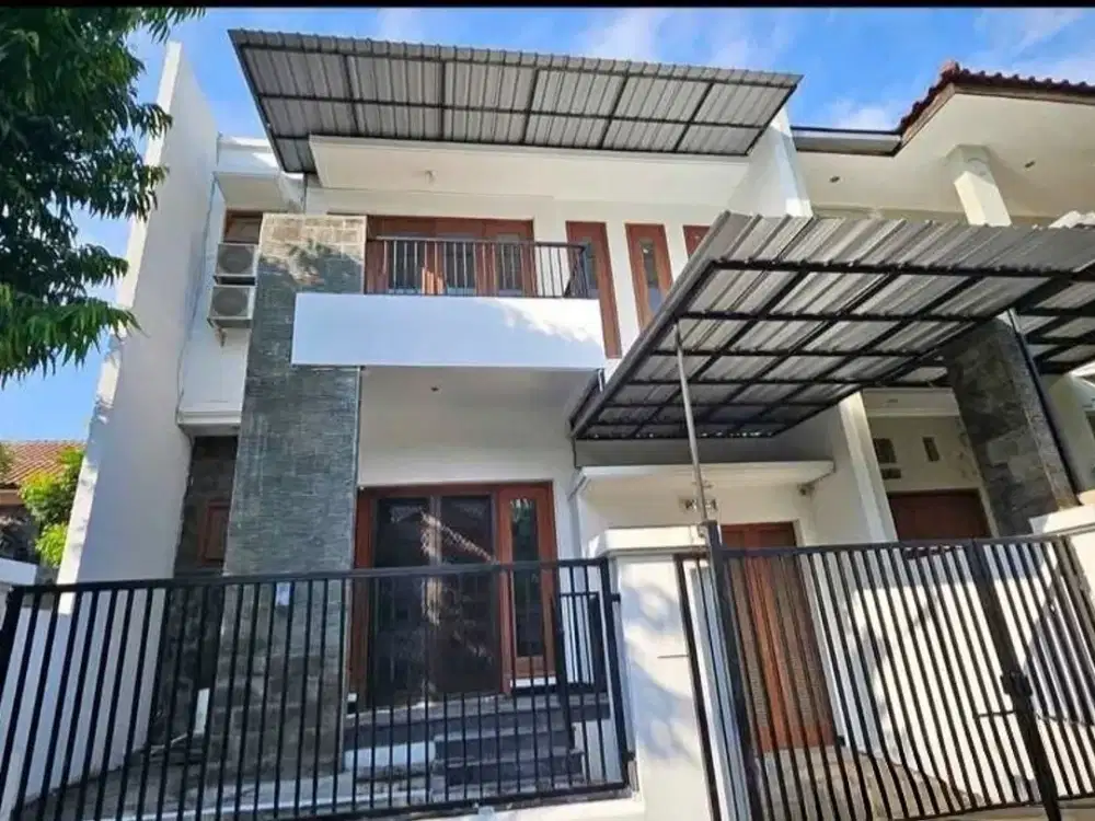 Dijual rumah graha family surabaya barat siap huni