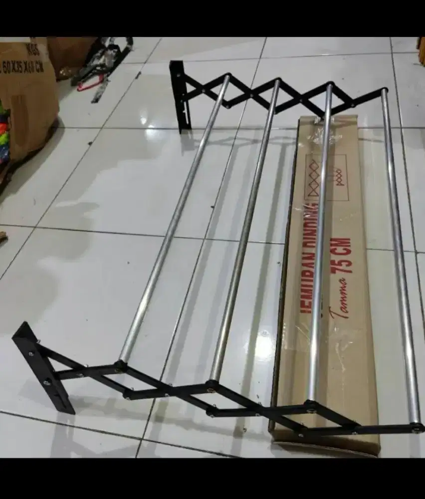 Jemuran dinding / jemuran minimalis