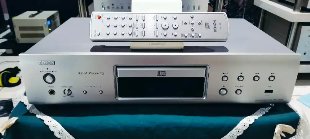 Sale Denon CD player DCD 700 AE