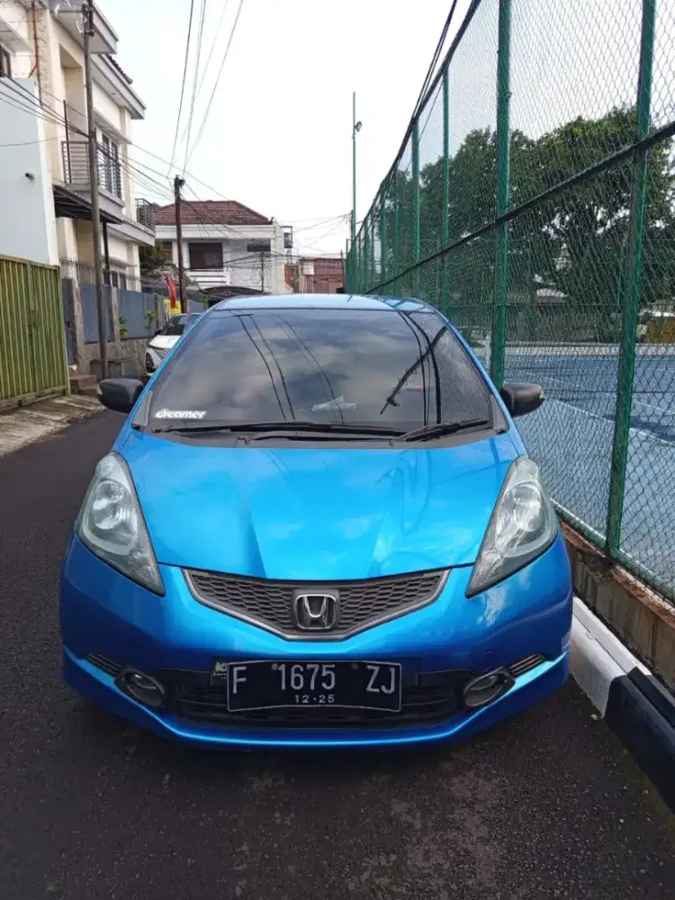 Honda Jazz RS Matic Tahun 2010
Triptonic
Kilometer 154ribu