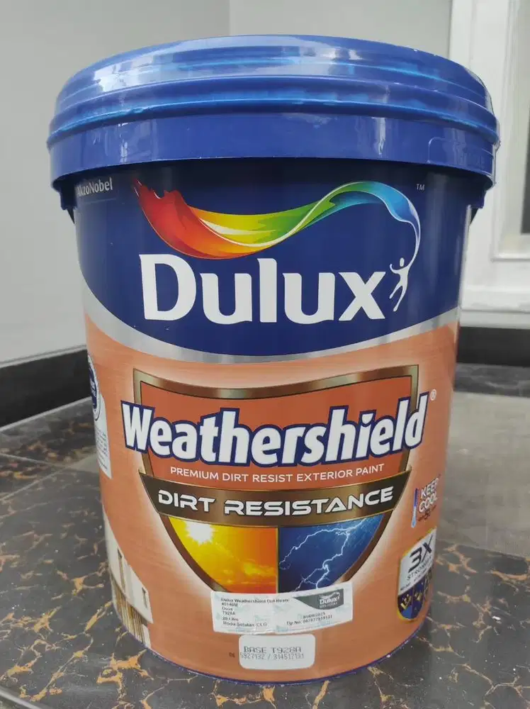 Dijual Cat Dulux Ekterior masih baru 2 galon ukuran 20 ltr/galon