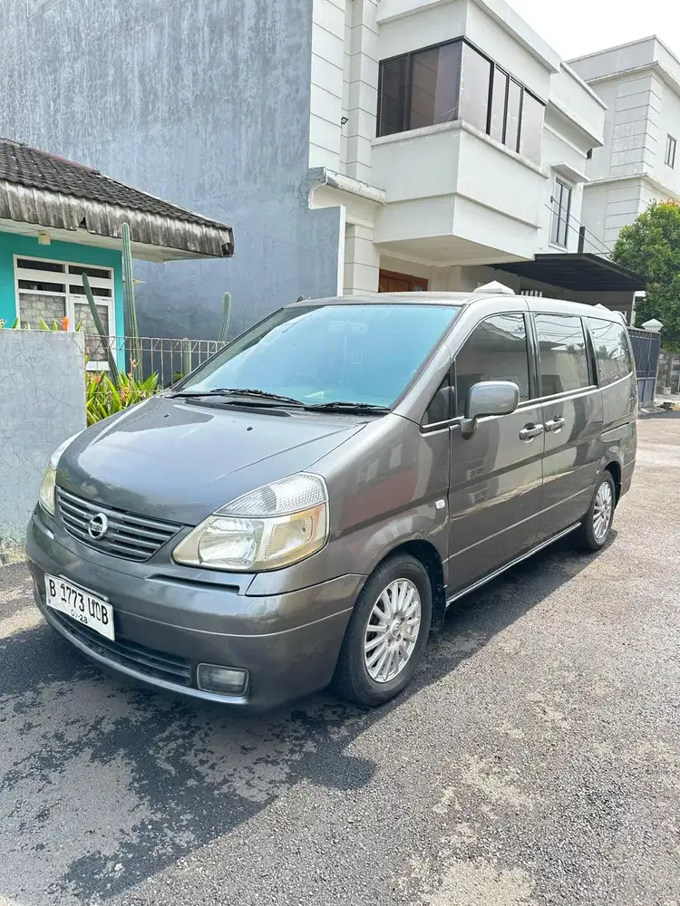 Nissan Serena 2011 Bensin