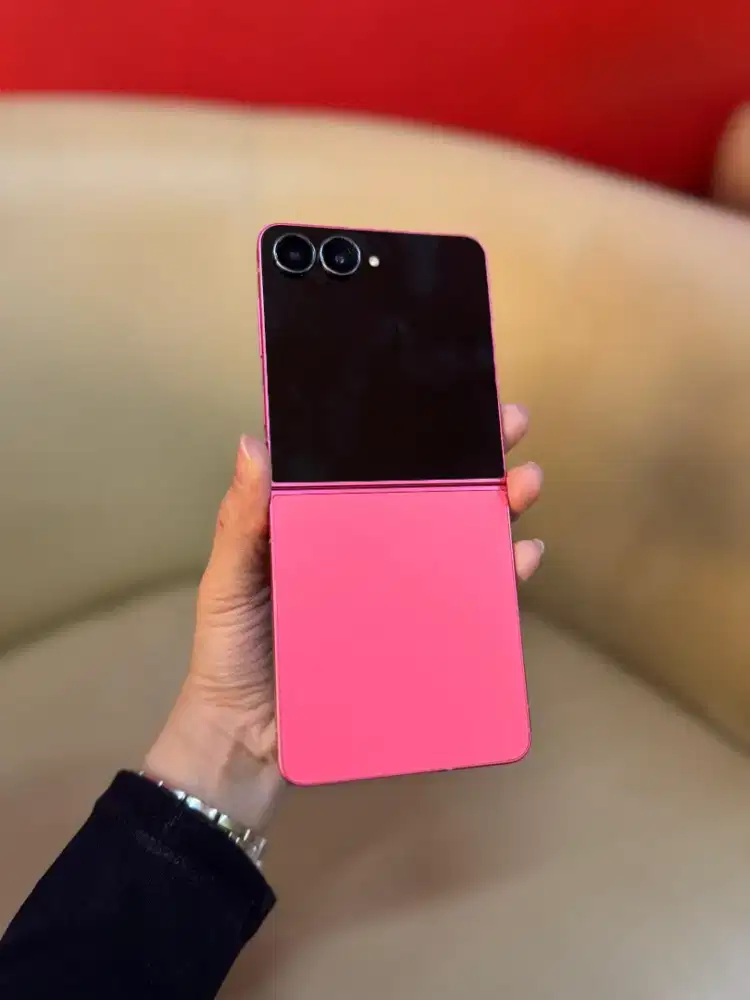 Samsung Z Flip 7 512 CORAL