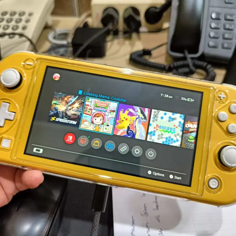 Nintendo Switch Lite Yellow Likenew Banyak Bonus