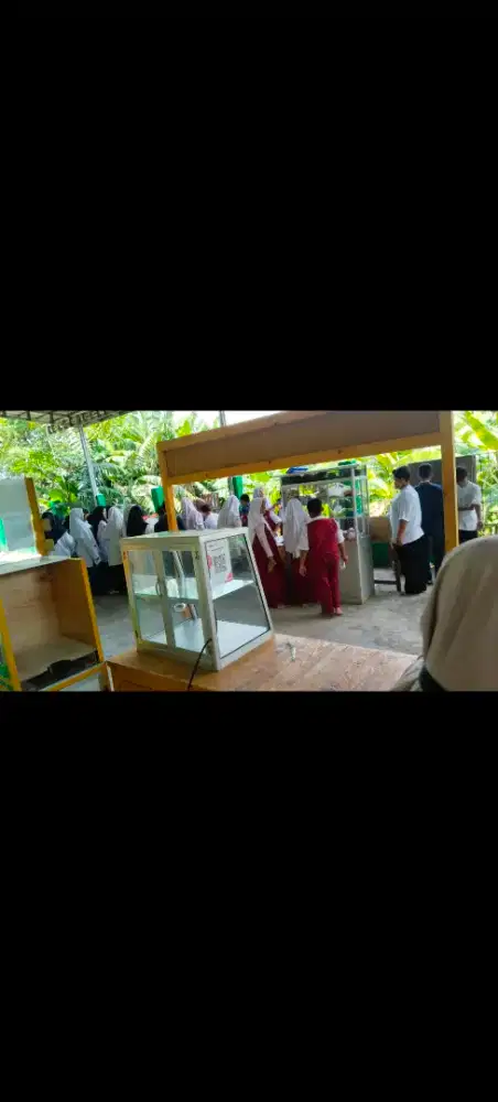 Dibutuhkan karyawan