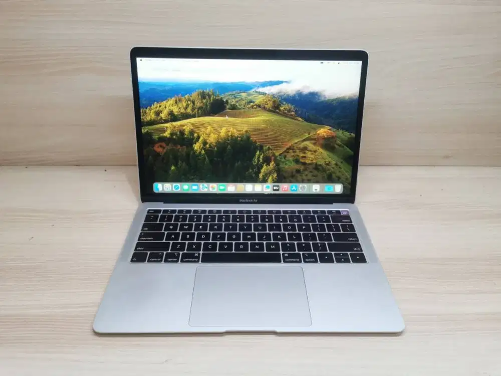 Macbook Air 2019 13inch Core i5 16GB 512GB