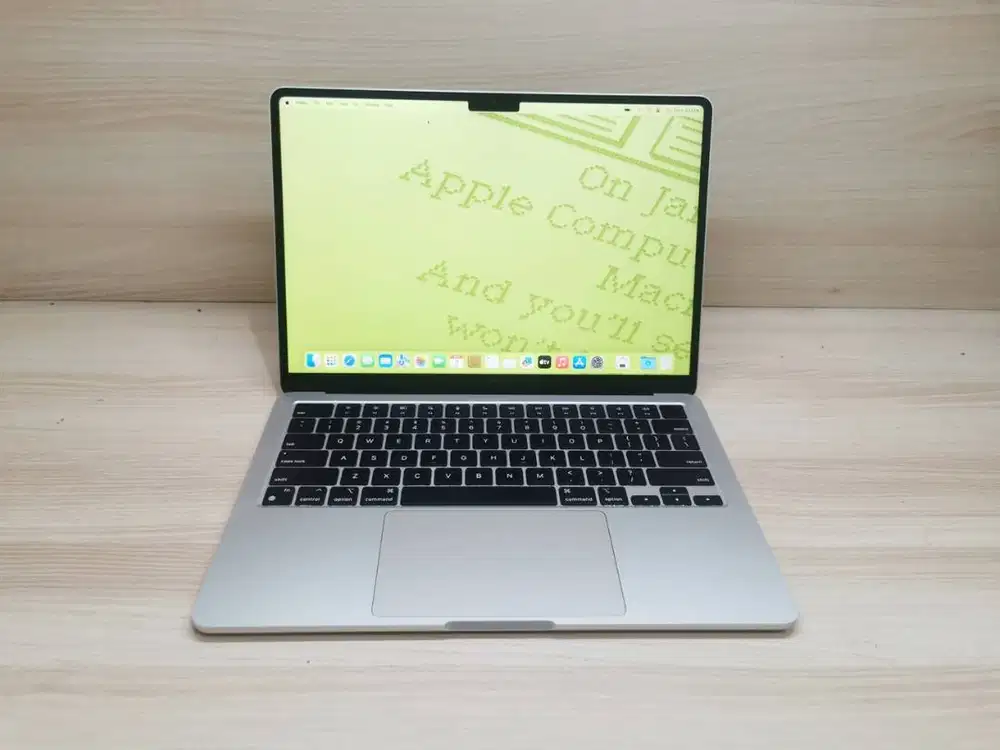 Macbook Air M2 2022 13inch 8GB SSD 256GB
