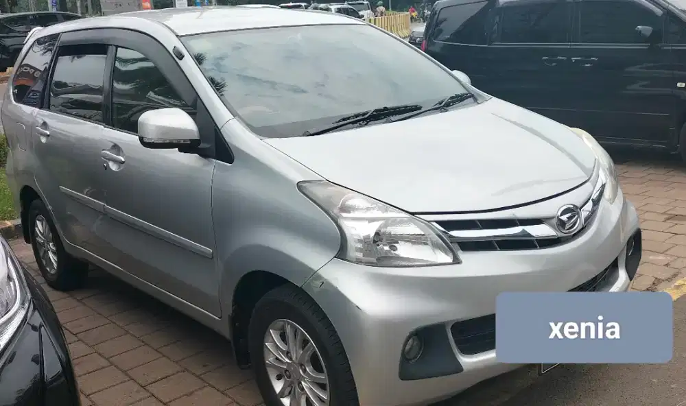 Daihatsu Xenia 2012 istimewa