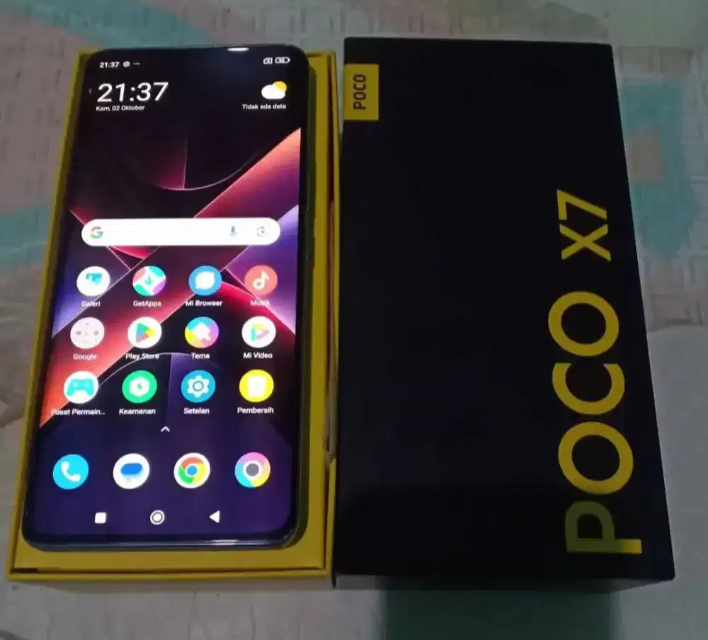 Poco X7 

Ram 12/512GB

Fullset

Like new

MINUS pemakaian aja