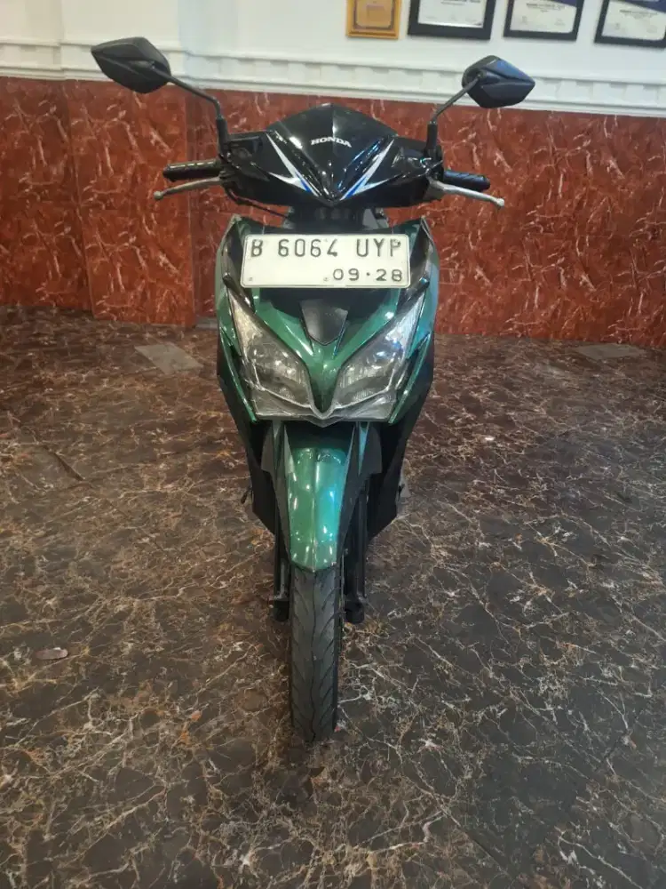HUB DEDI DIJUAL MURAH 8,5 JT VARIO 125 KZR PJK ON SURAT LENGKAP