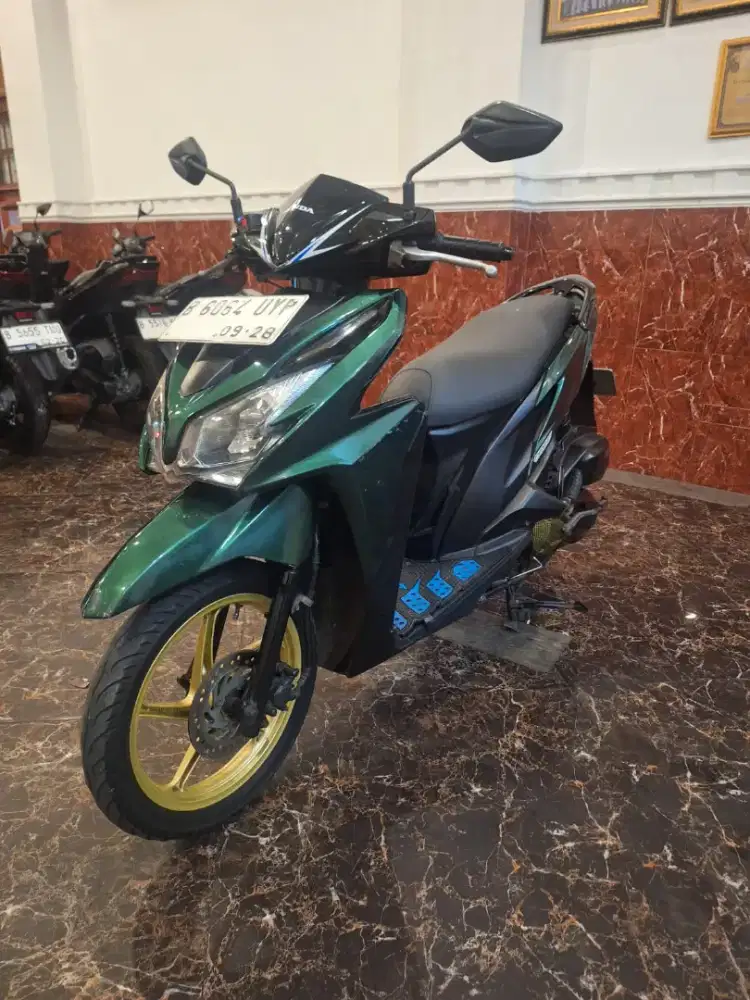 HUB DEDI DIJUAL CEPAT 8,5 JT VARIO 125 KZR PJK HDP SURAT LENGKAP