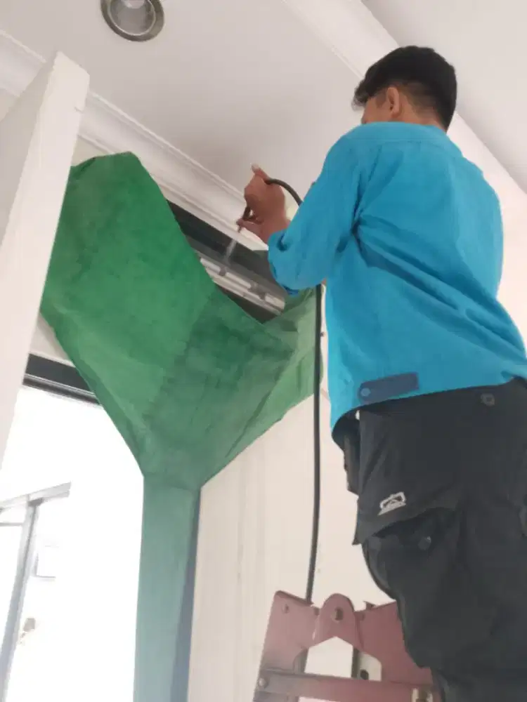 SERVICE AC BERGARANSI