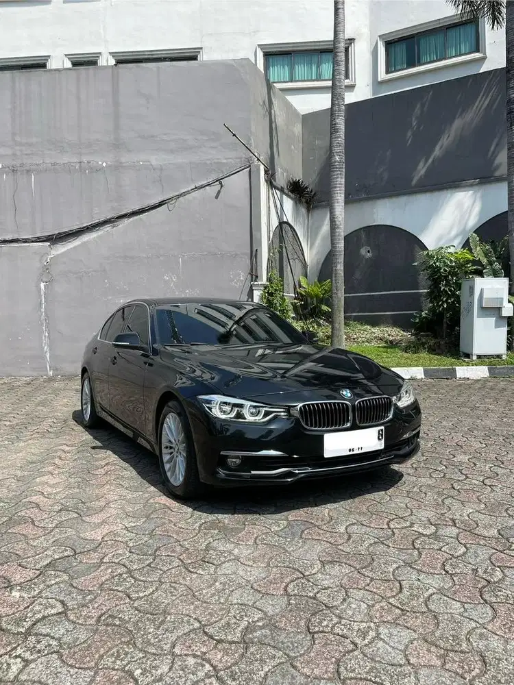Bmw F30 320i Luxury 2019