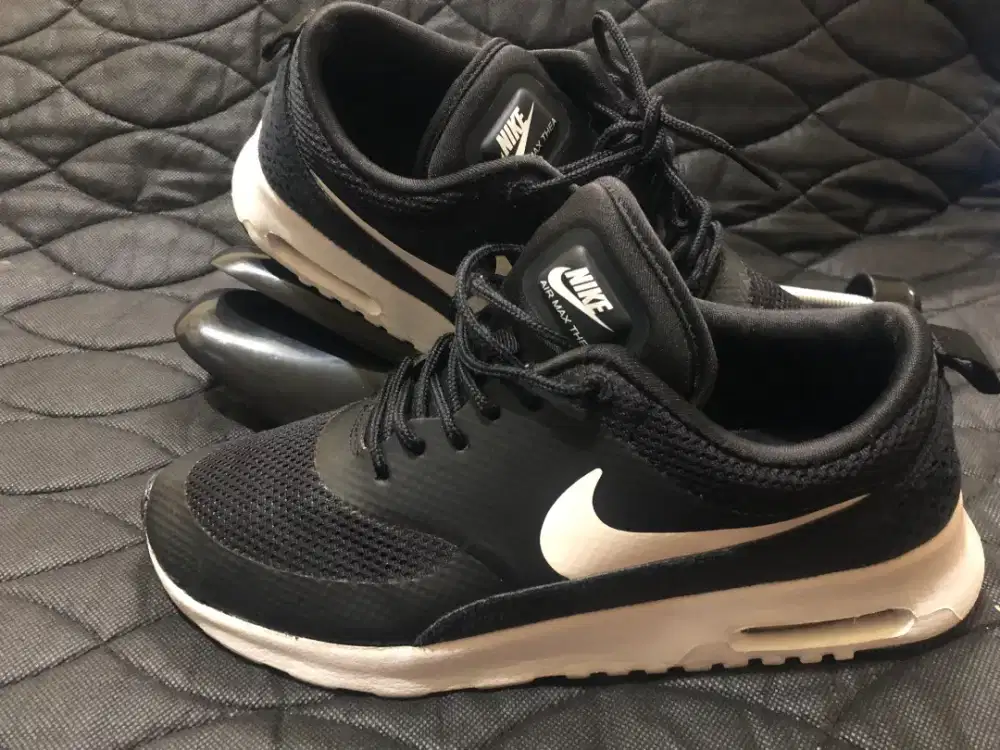 Nike Air Max Thea Black & White