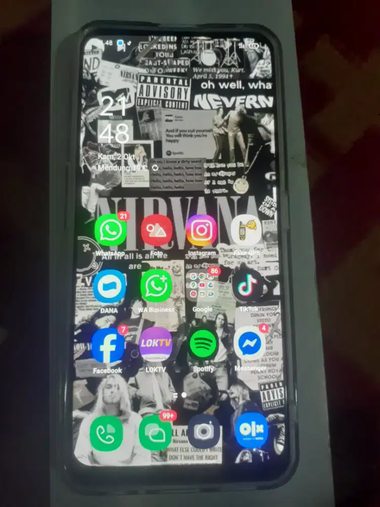 Oppo reno 2f mulpis ram 8/128 kumplit udh pake tg yg 50 rb