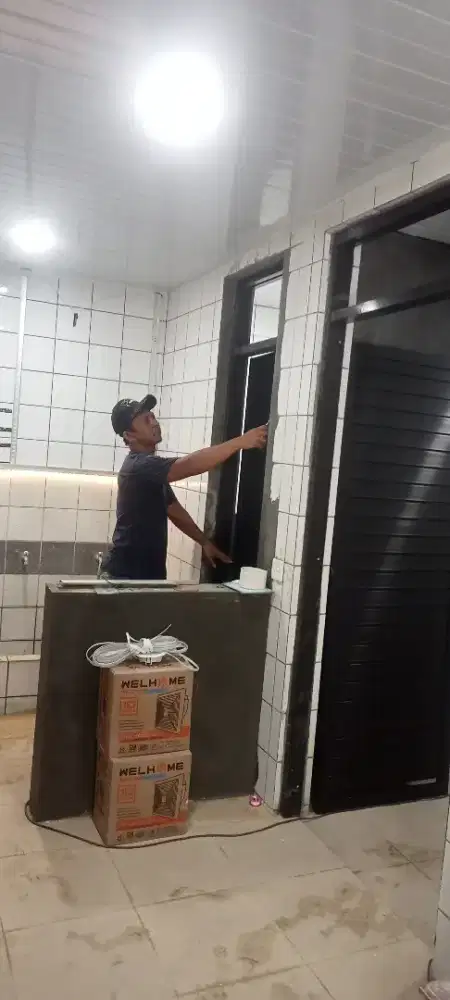 Tukang Bangunan