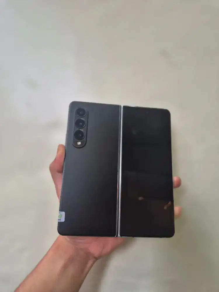 Samsung Z fold 4 12/256gb ( Super mulus, like new, Full gaming, COD )