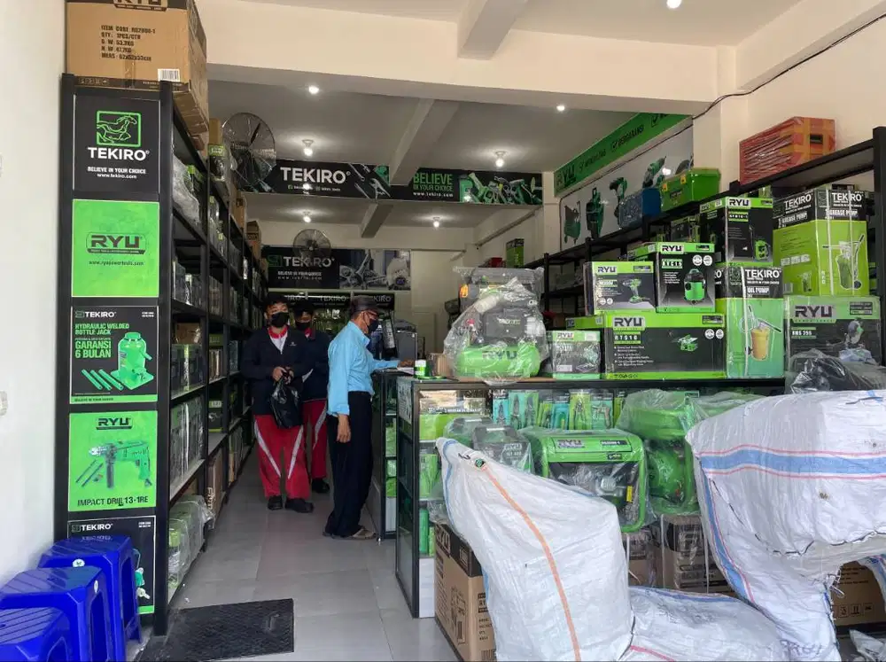 Pegawai Tetap Serabutan Pria (Ada Sepeda motor pribadi sim c)