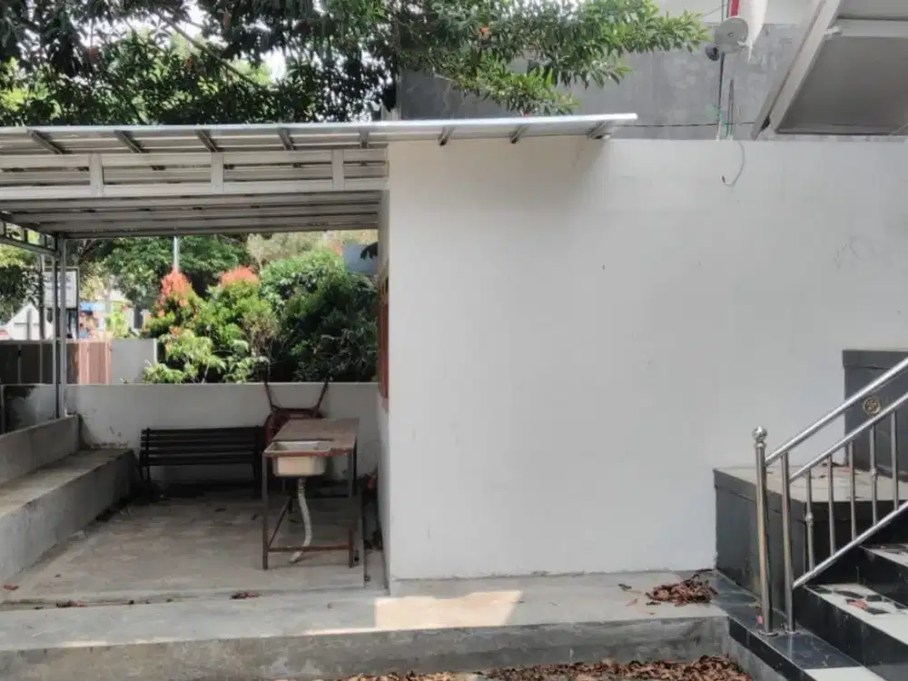 Rumah Di Mainroad Sarijadi Pas u Hunian Usaha Dan Kantor dibawah Njop