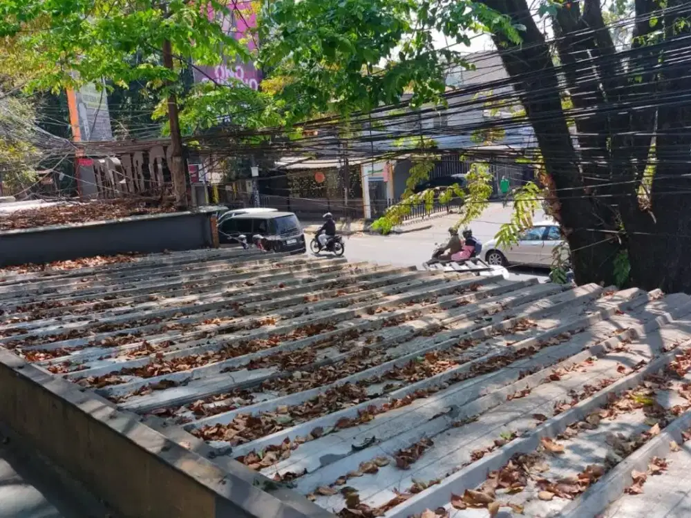 BEST LOC !!! Ruko Di Karapitan dkt jalan burangrang bandung Tengah