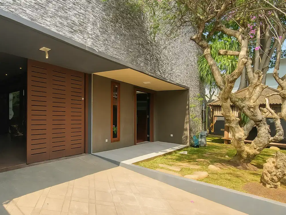Dijual Cepat Rumah Lux Dengan Kolam Renang Area Buahbatu Bandung