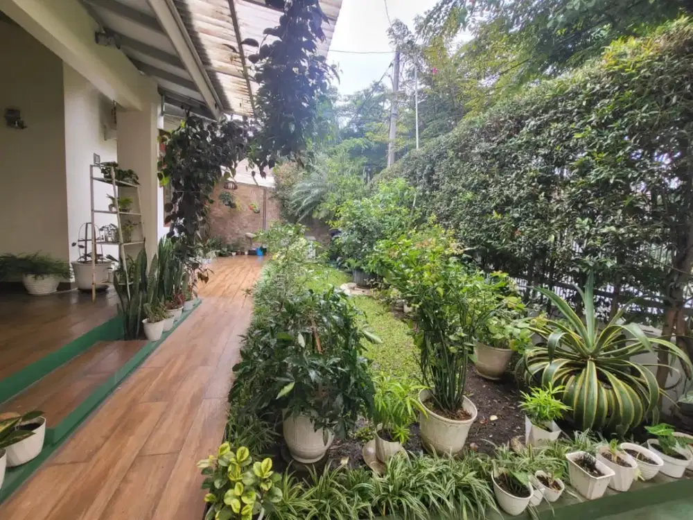 Rumah Bagus Di Gatot Subroto Jalan Galunggung dekat Malabar Bandung