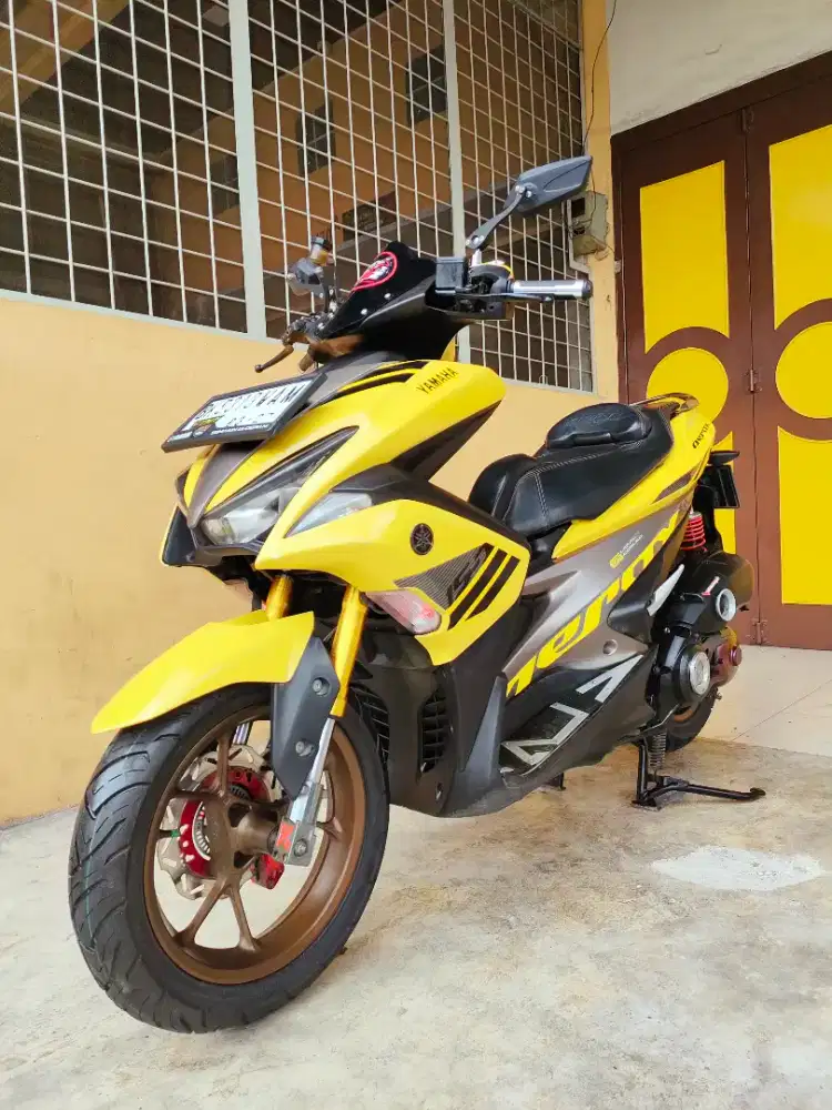 Yamaha Aerox / Aerox 155 2017, Yellow Premium Metalic, Unit Mulus.