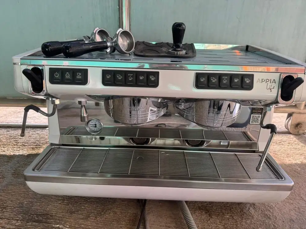 Jual cpat mesin kopi simonelli appia life thun 2021 pmakain blum sthun