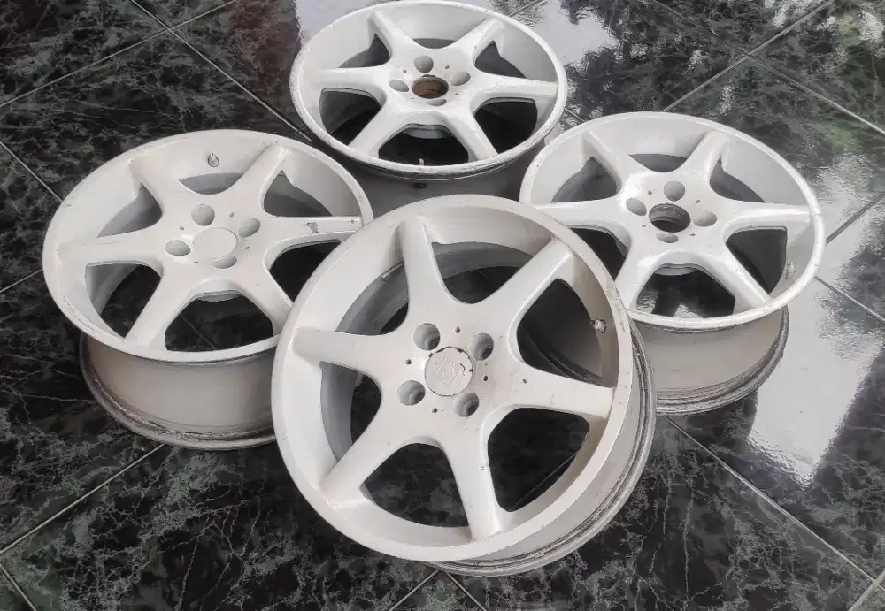 Velg r16 agya alya sigra baleno Corolla civic brio jazz swift yaris